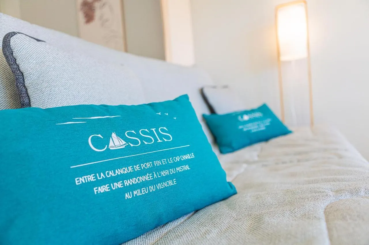 Le Pin Parasol à Cassis - Studio 3 personnes by K6